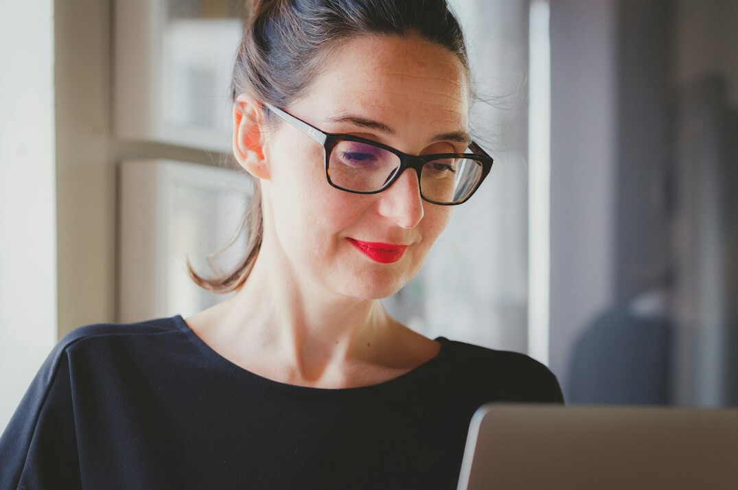 business professional writing email